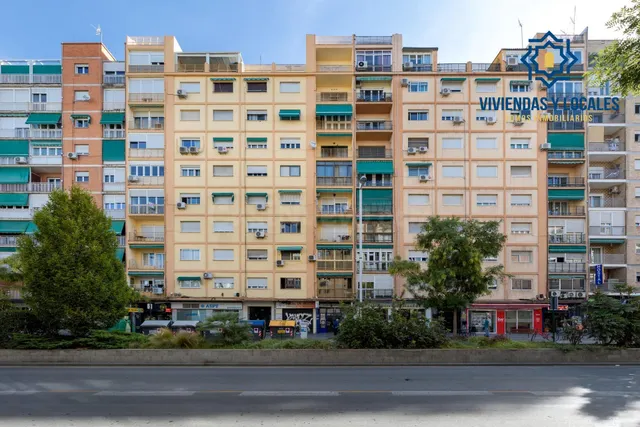 ¡Tu nueva inversión te espera en Camino de Ronda! ✨ EXTERIOR - foto 3