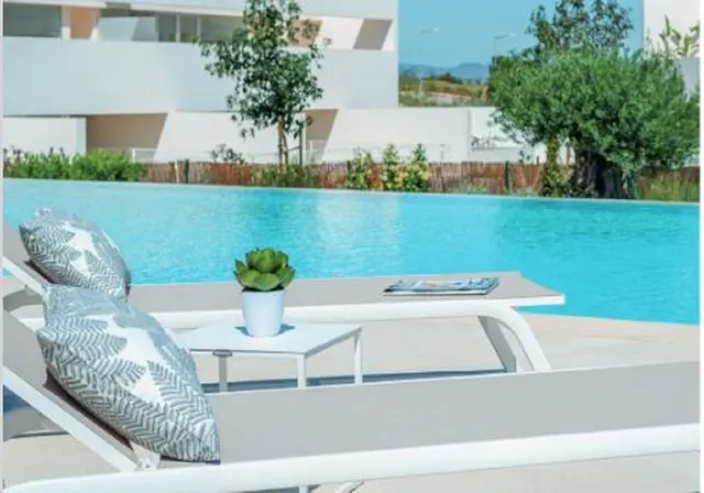 FANTASTICO BUNGALOW FRENTE A LA LAGUNA ROSA EN TORREVIEJA A ESTRENAR — 27