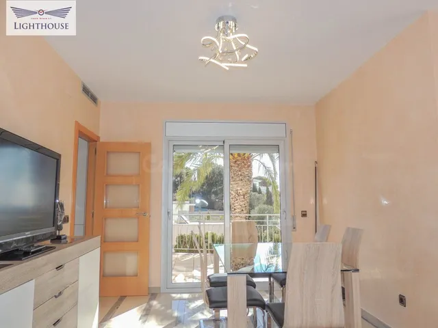 Casa en venta en La Tortuga (Lloret de Mar) con licencia tur - foto 4