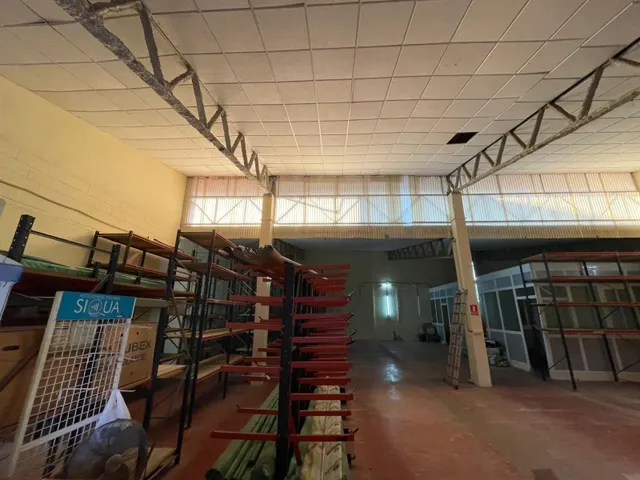 NAVE COMERCIAL EN VENTA EN EL POLÍGONO DE CHINALES – CÓRDOBA - foto 3