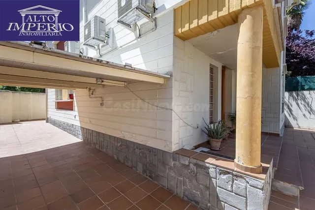 Chalet Exclusivo en Camino Bajo de Huétor - foto 3