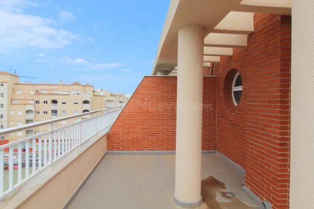 Gran Ático en Avenida Habaneras Torrevieja — 4