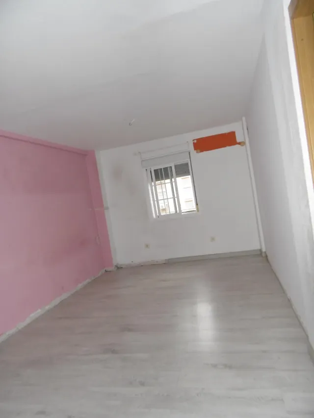 Piso reformado con terraza y ascensor — 22