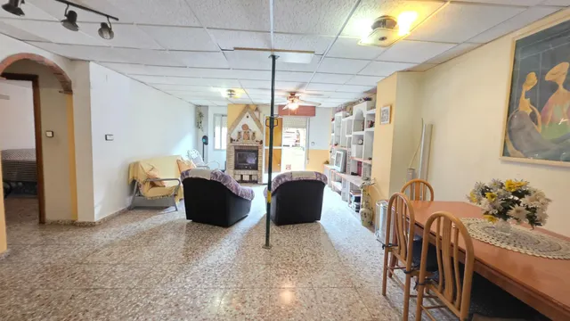 Casa de 249 m2 con dos plantas independientes y terraza de 150 m2, entre el auditorio y el parque central de Paterna — 35