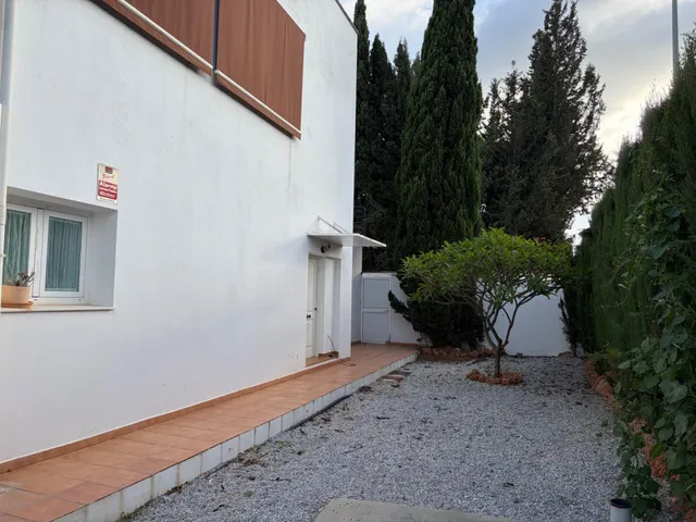 Fantástica finca rústica con 3.000 m2 de parcela en alahurín de la torre — 22