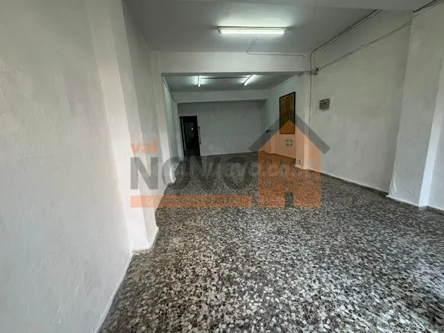 Local comercial 82m² en alquiler - SILLA - foto 2