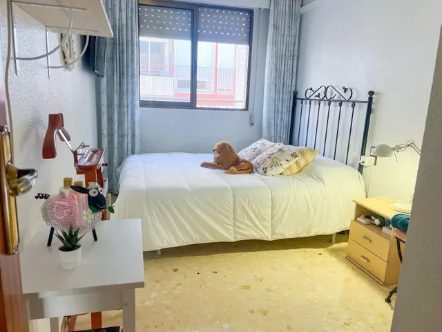 PISO DE CUATRO habitaciones EN EL CARMEN — 20