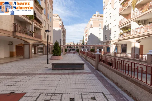 MODERNO ESTUDIO TIPO LOFT EN URBANIZACIÓN VILLA PINEDA - ZONA VILLAREJO — 28