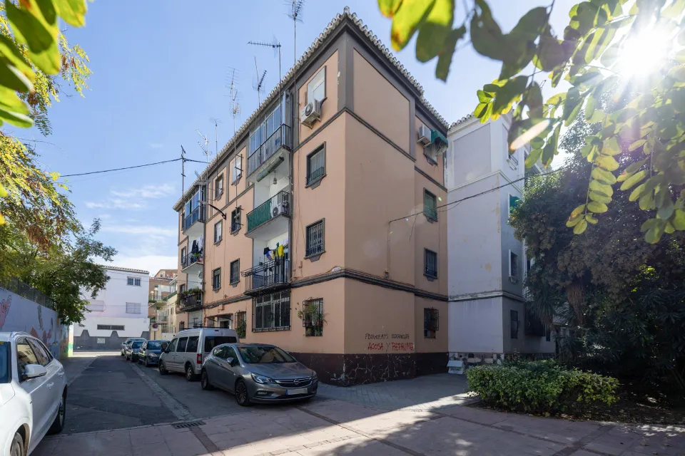 Vivienda en planta baja en el Zaidin.
