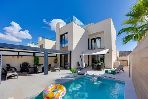 Villa 4 habitaciones 179m² en venta - Pueblo 4