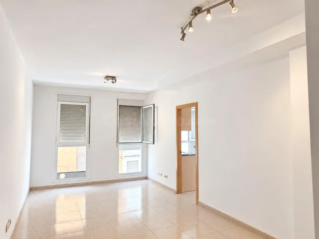 Piso en Venta en el Centro de Amposta - foto 3