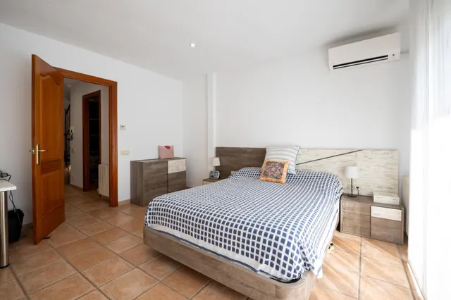 CASA EN VENDA ZONA CENTRE - MARÍTIM — 23
