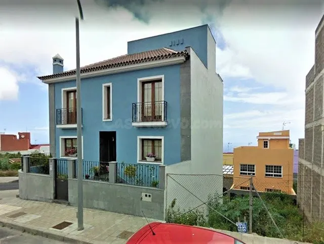 Se vende terreno urbano en centro de La Guancha. - foto 2