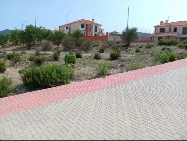 Exclusiva parcela en esquina con vistas panorámicas a Sierra - foto 4