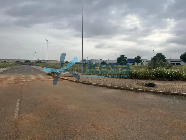Venta de Suelo Urbano Terciario en Alcalá de Guadaíra (Sevil - foto 5