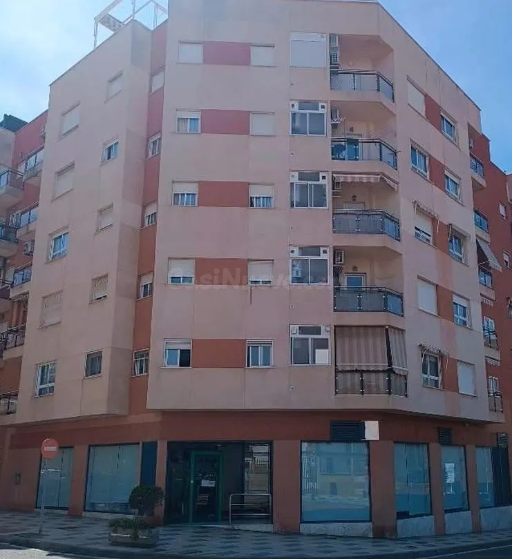 Venta de Local Comercial en Nerja, Málaga