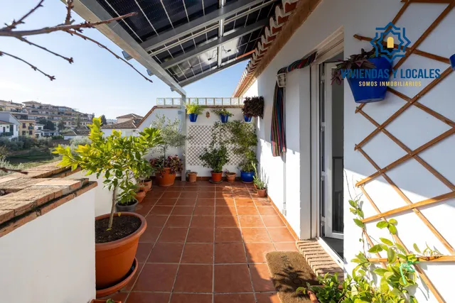 MARAVILLOSA CASA  A POCOS MINUTOS DEL CENTRO DE LA ZUBIA — 41