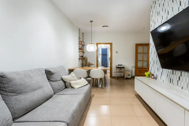 PLANTA BAJA SEMINUEVA JUNTO LA AVDA MATADEPERA - foto 3