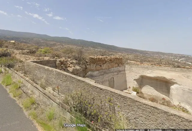 Terreno de huertas en Fasnia – A pie de carretera, vistas al