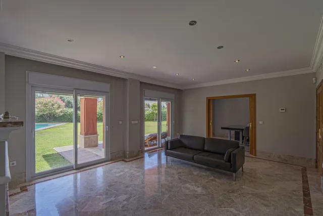 Chalet 5 habitaciones 283m² en venta - Marbella — 14
