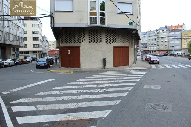 Local haciendo esquina de 100m2 en Avenida Milagrosa — 6