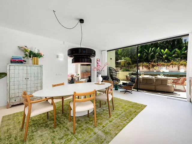 Villa de ensueño con piscina de Bali, jardín y concepto de vida inundado de luz en Santa Ponsa — 18