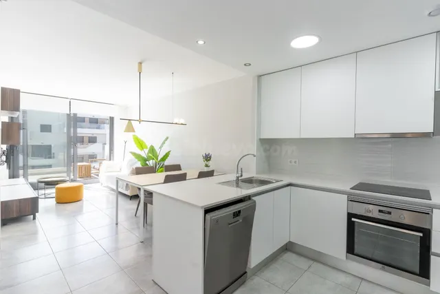 Ático de Lujo con Solárium Privado en Villamartín – Listo pa - foto 4