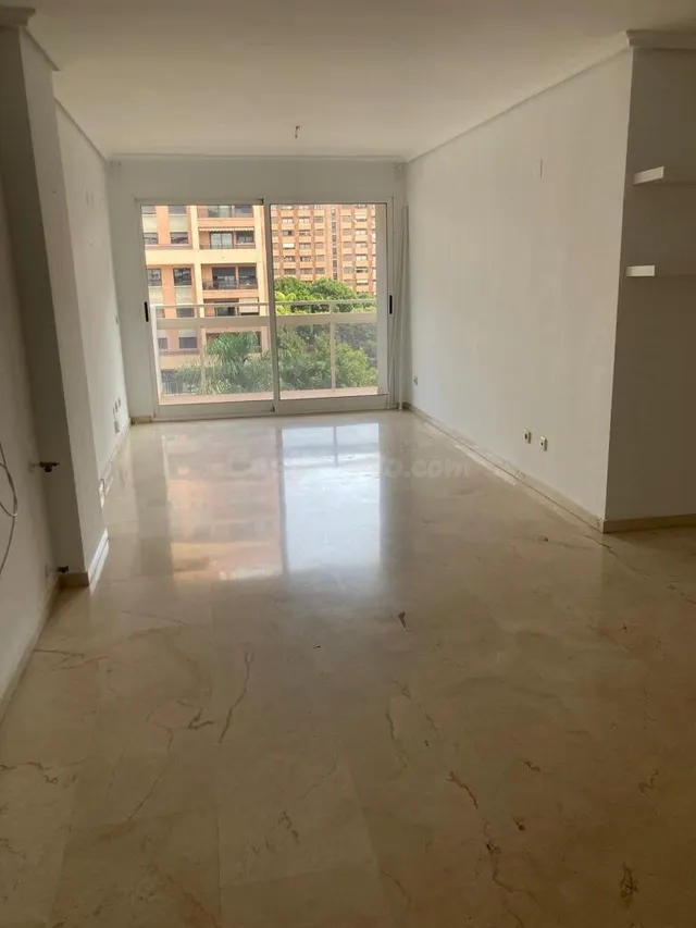 PISO DE 3 habitaciones CON TERRAZA, PISCINA Y GARAJE - foto 5