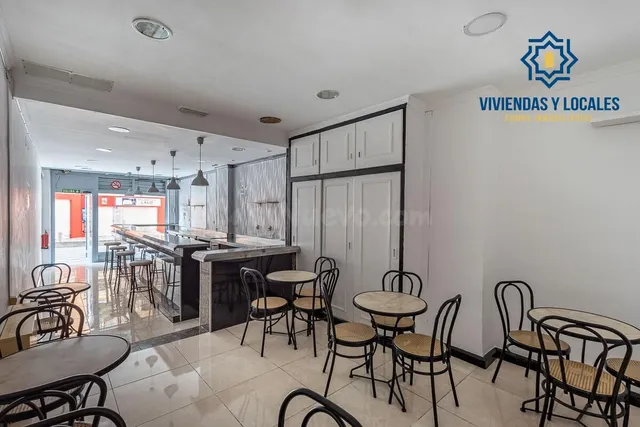 OPORTUNIDAD!! LOCAL EN AVENIDA AMERICA — 4