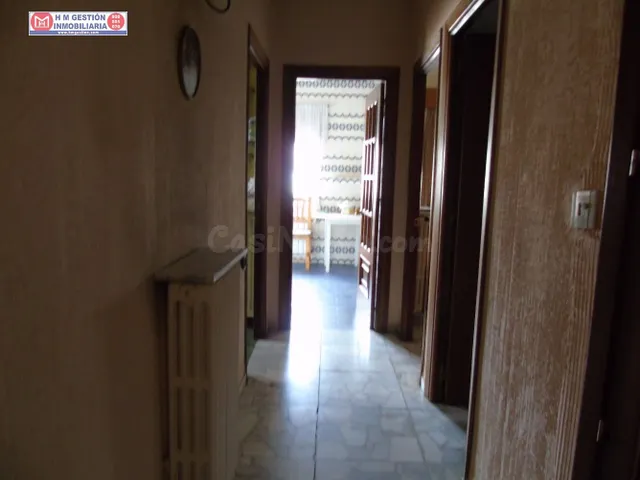 SOLAR + VIVIENDA CON DOS ALTURAS EN ZONA MUY CÉNTRICA DE ALC - foto 4