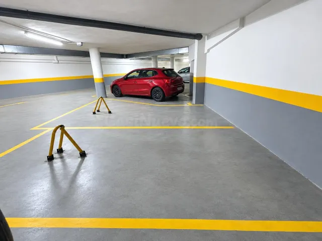 PLAZA DE GARAJE EN ZONA CENTRICA DEL PUERTO MAZARRÓN - foto 4