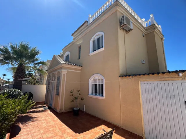Villa 3 habitaciones 86m² en venta - Parque las naciones — 35