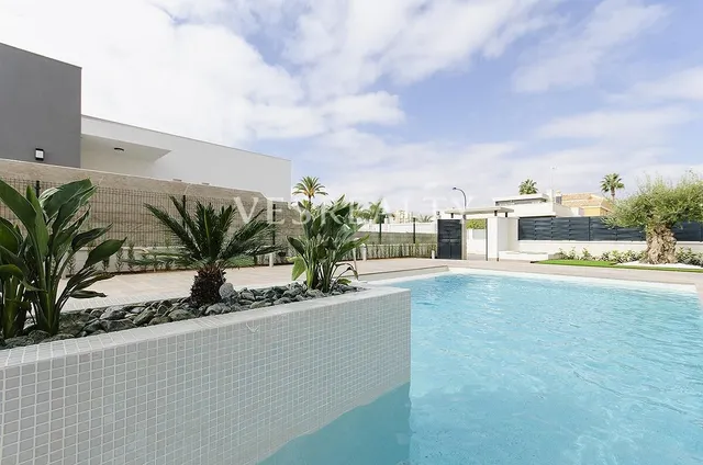 Villa 4 habitaciones 157m² en venta - Campoamor - foto 2