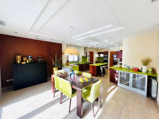 Chalet urbano con piscina en Elche, zona Torreta-Portalada. — 6