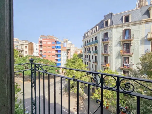 Piso en Barcelona - Zona Dreta de l´Eixample — 3