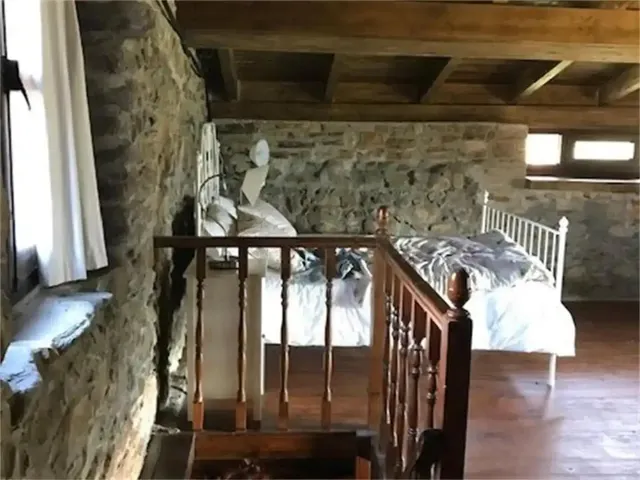 Encanto asturiano: casa con hórreo, cochera y finca edificable en Pando, Langreo — 21
