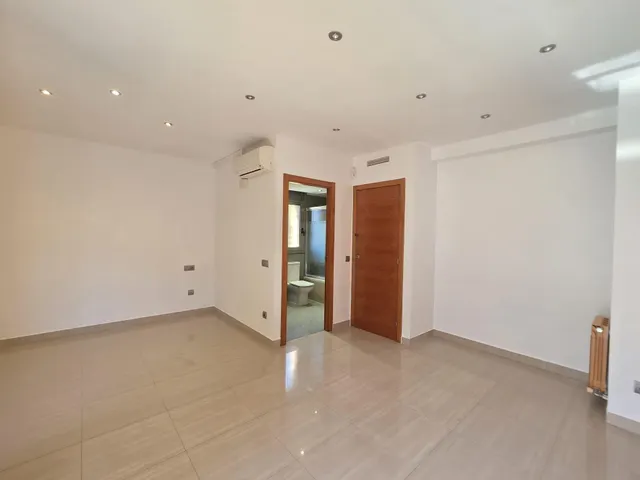 CASA CON JARDIN DE 4 habitaciones EN BARENYS — 20