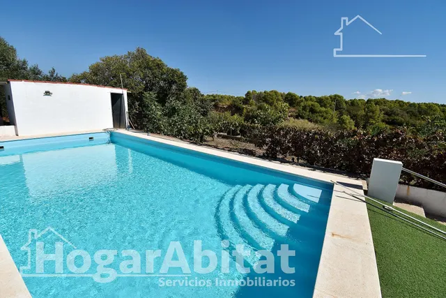 ¡chalet con piscina, zona de aparcamiento, placas solares y gran parcela! — 11