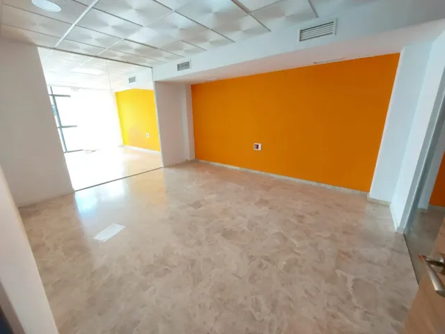 oficina en venta situada en la plaza mayor de El Ejido — 8