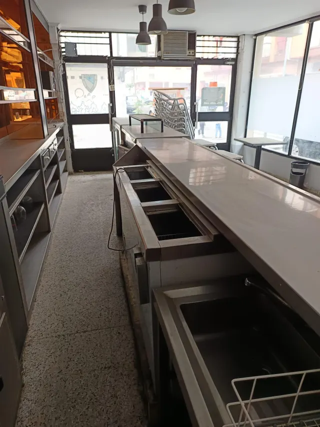 Venta local comercial en Zalla — 3