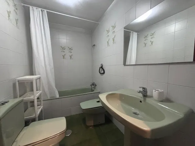 Piso para estudiantes muy luminoso de 3 dormitorios en la Alameda, Cartagena. — 22