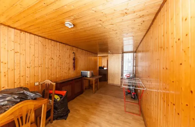 Vivienda con Restaurante listo para continuar la actividad, con cocina totalmente equipada — 11
