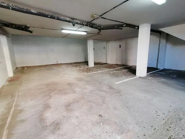 Se venden 6 Plazas de Garaje a 5 Minutos de Canovas - Múltip - foto 2