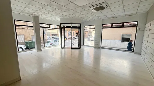 Local comercial en esquina en la mejor zona de Totana — 7