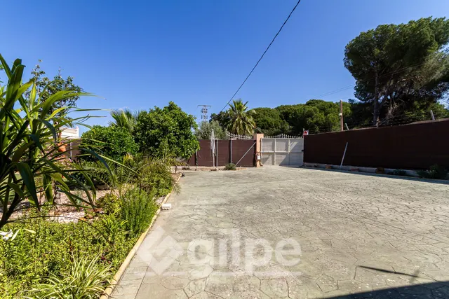Chalet en venta en Marchena. — 6