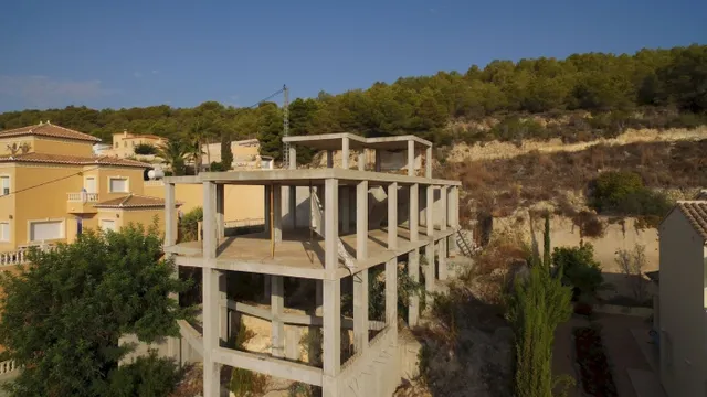 Vivienda de lujo de 3 plantas con maravillosas vistas panorámicas al mar. — 16