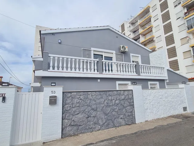 FANTÁSTICO CHALET INDEPENDIENTE CERCA DEL MAR EN COSTA SUR, 