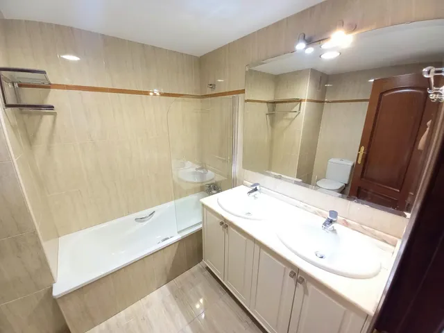 Piso en alquiler junto a la estación del AVE — 26