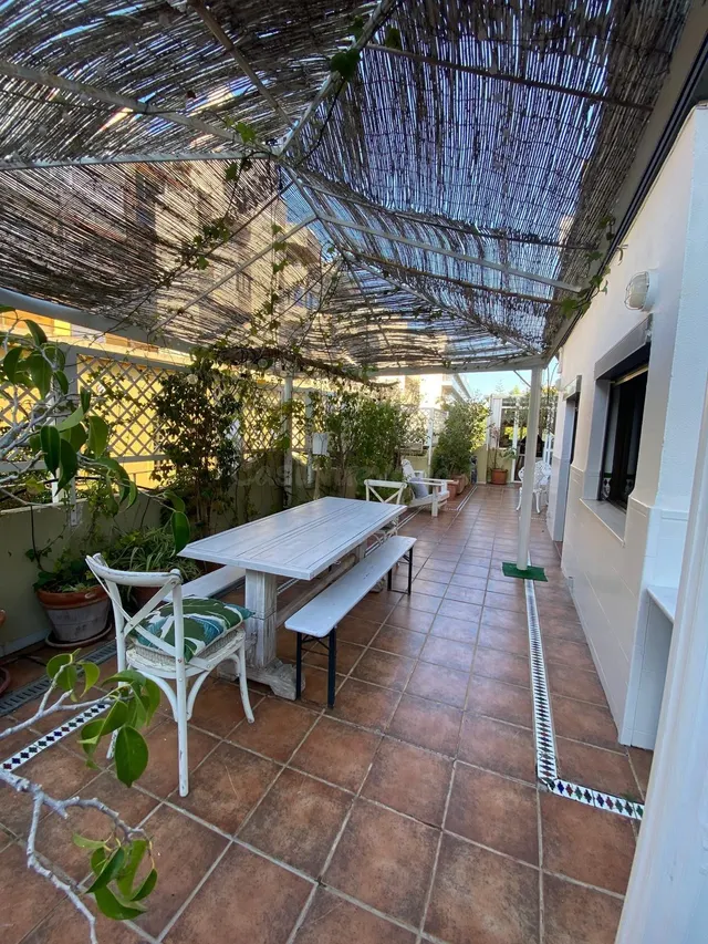 Exclusivo Ático Dúplex con Terraza de 90 m2 en el Corazón de - foto 4