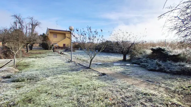 CASA CON TERRENO RÚSTICO VENTA ALMENARA DE TORMES. Urbis te ofrece una casa con terreno rústico en venta en Almenara de Tormes, Salamanca. — 10